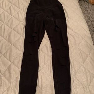 HIGH-WAIST RIPPED WARRIOR